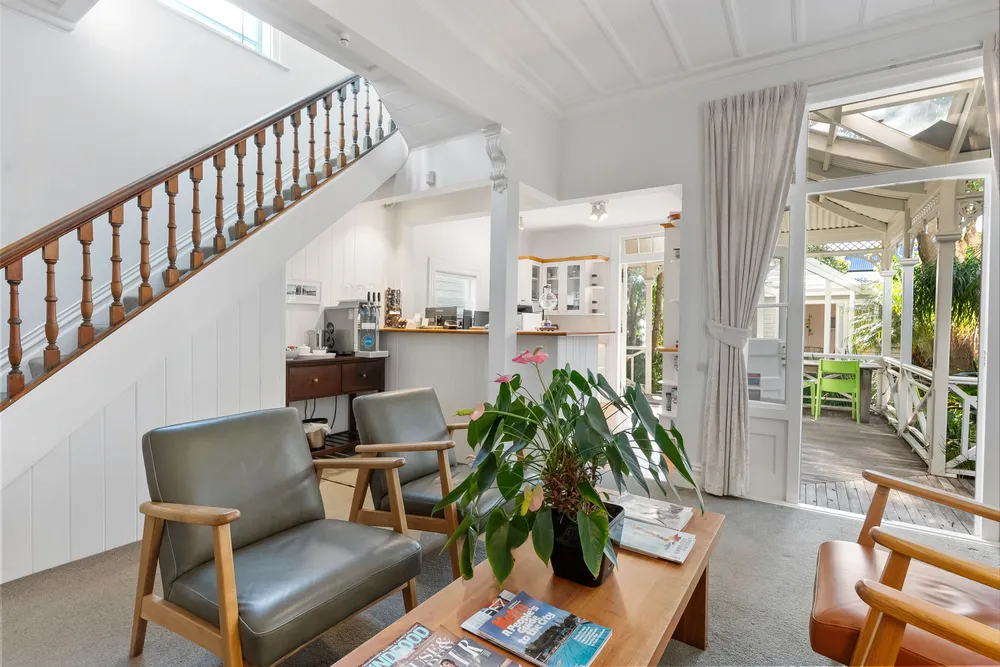 Photos of 25 Vermont Street
