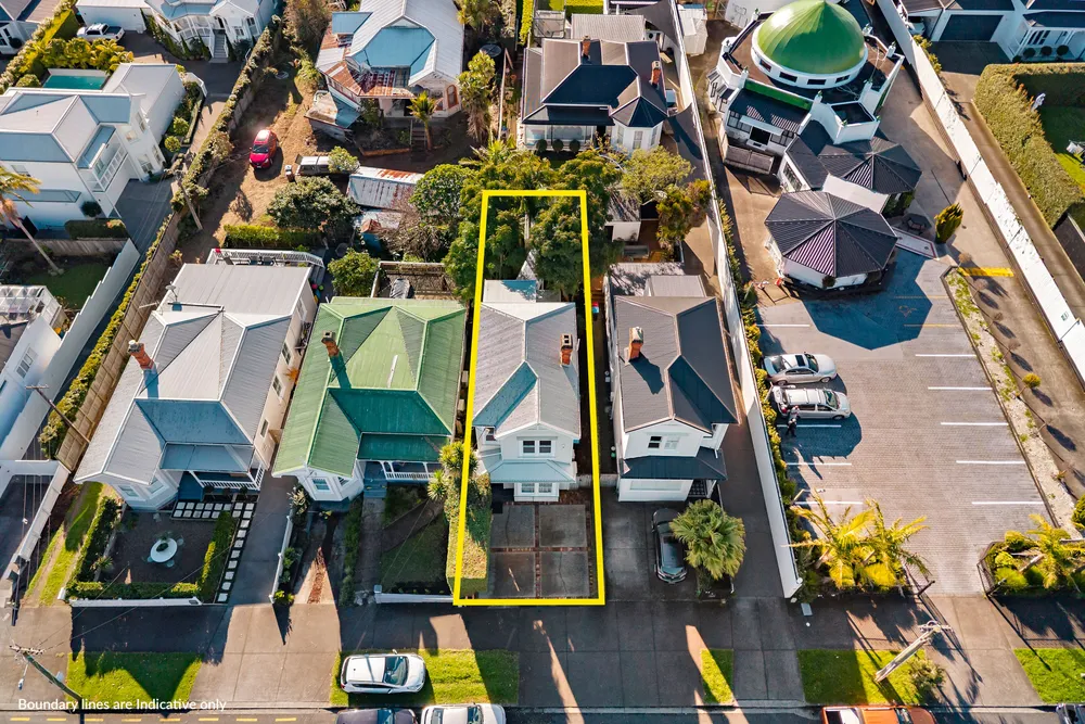 Photos of 25 Vermont Street