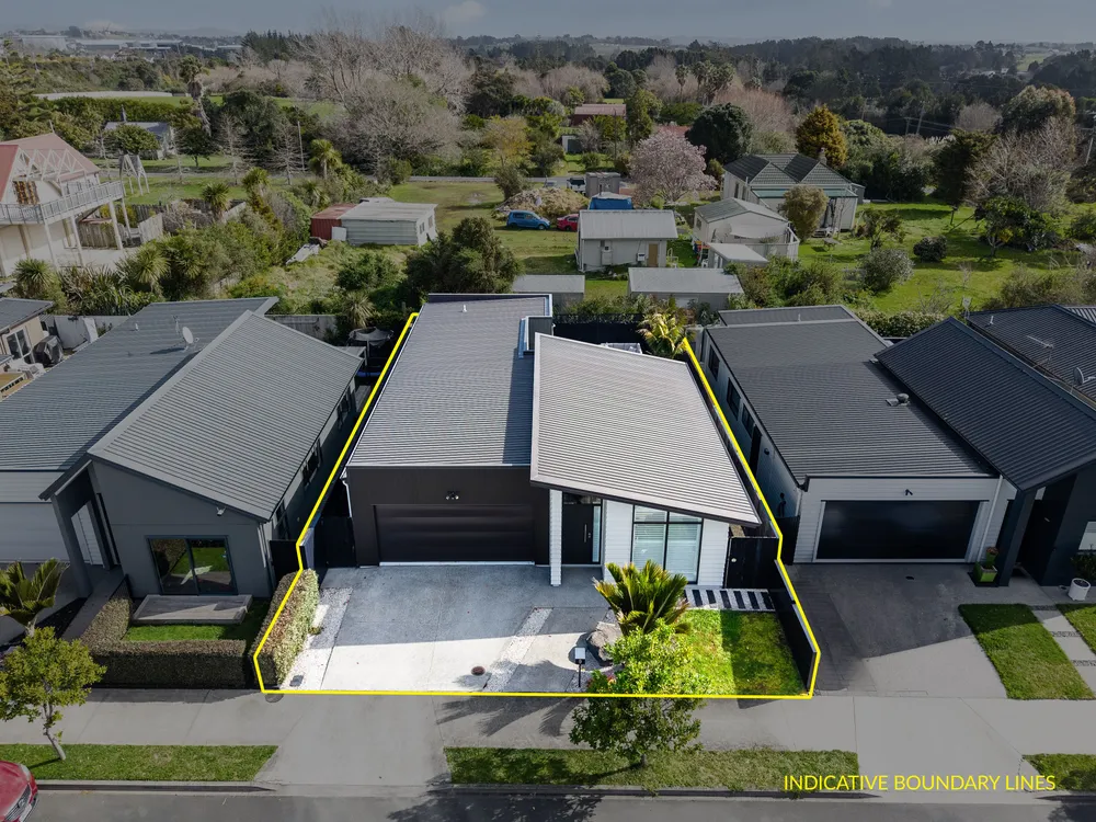 Photos of 9 Makete Crescent