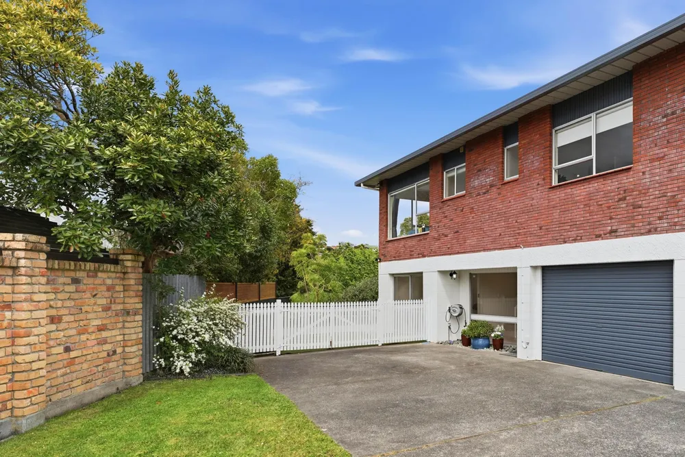Photo of 2/3 Bronwyn Place, Torbay