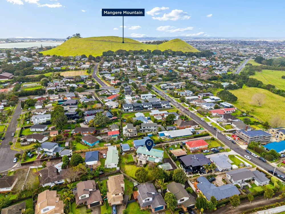 Photos of 25 Wellesley Road