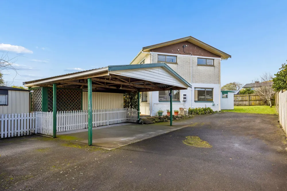 Photos of 25 Wellesley Road
