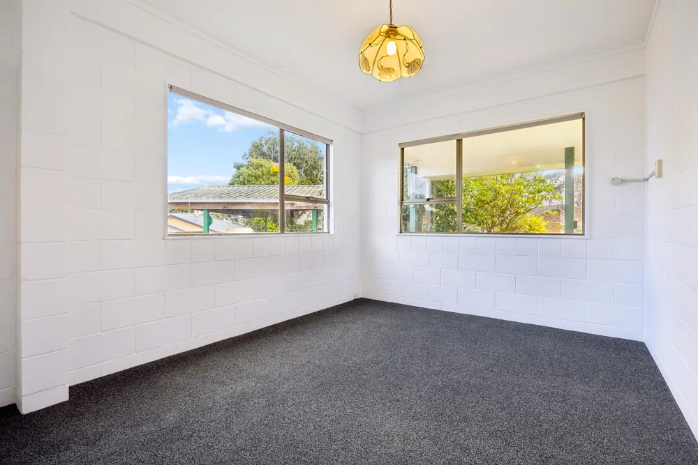 Photos of 25 Wellesley Road