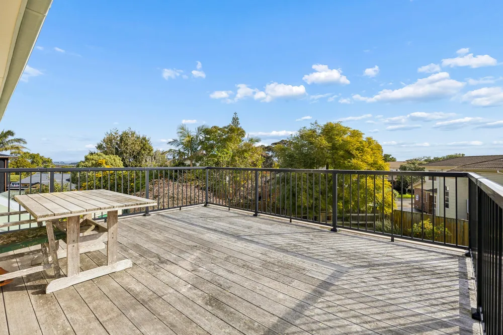 Photos of 25 Wellesley Road