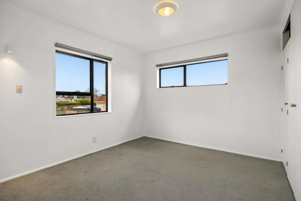 Photos of 25 Wellesley Road