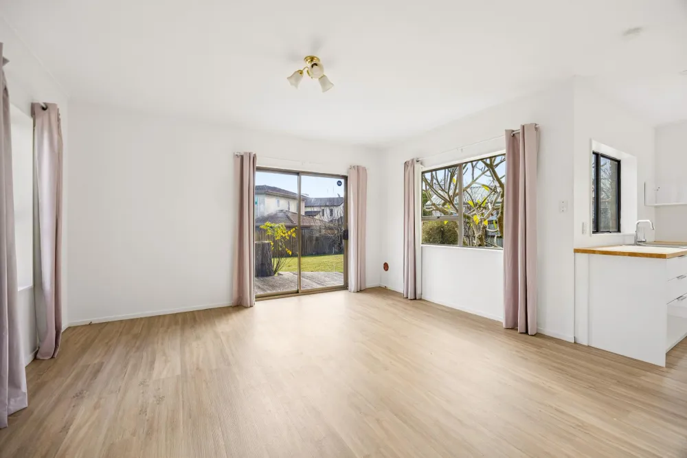 Photos of 25 Wellesley Road