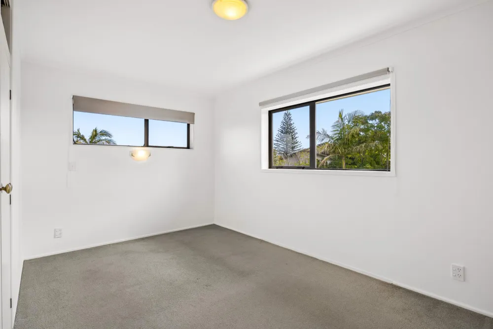 Photos of 25 Wellesley Road