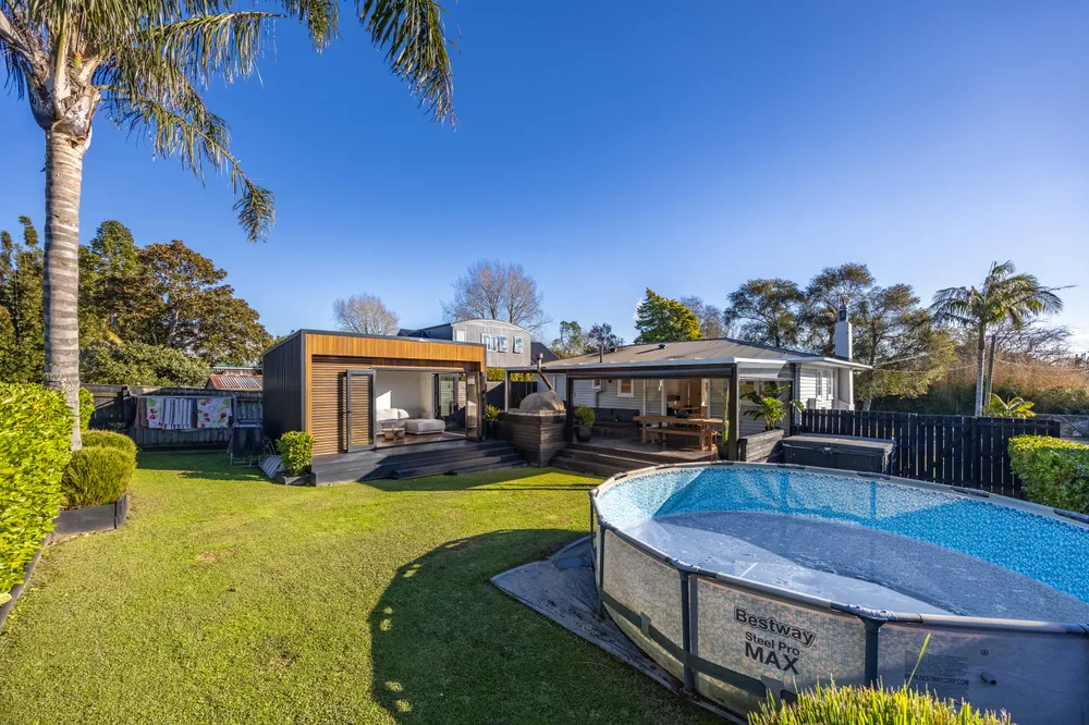 Photos of 20 Karaka Road