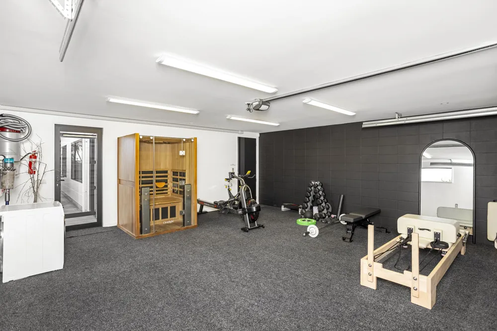 Photos of 20 Heathfield Drive
