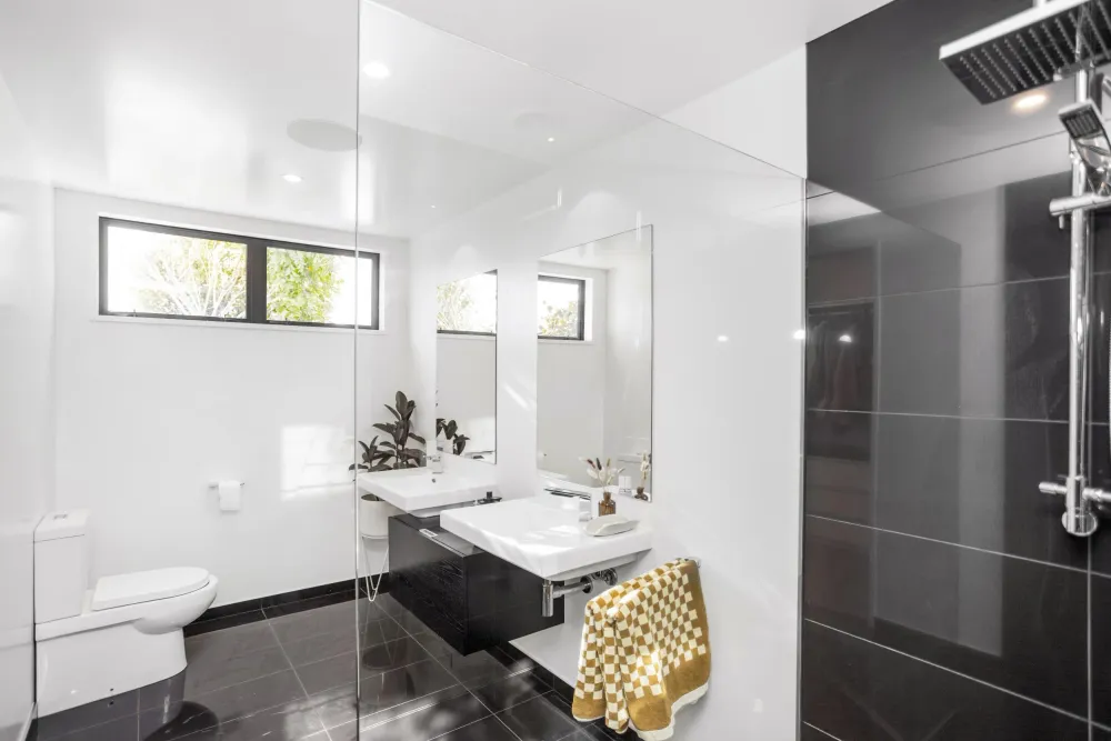 Photos of 20 Heathfield Drive