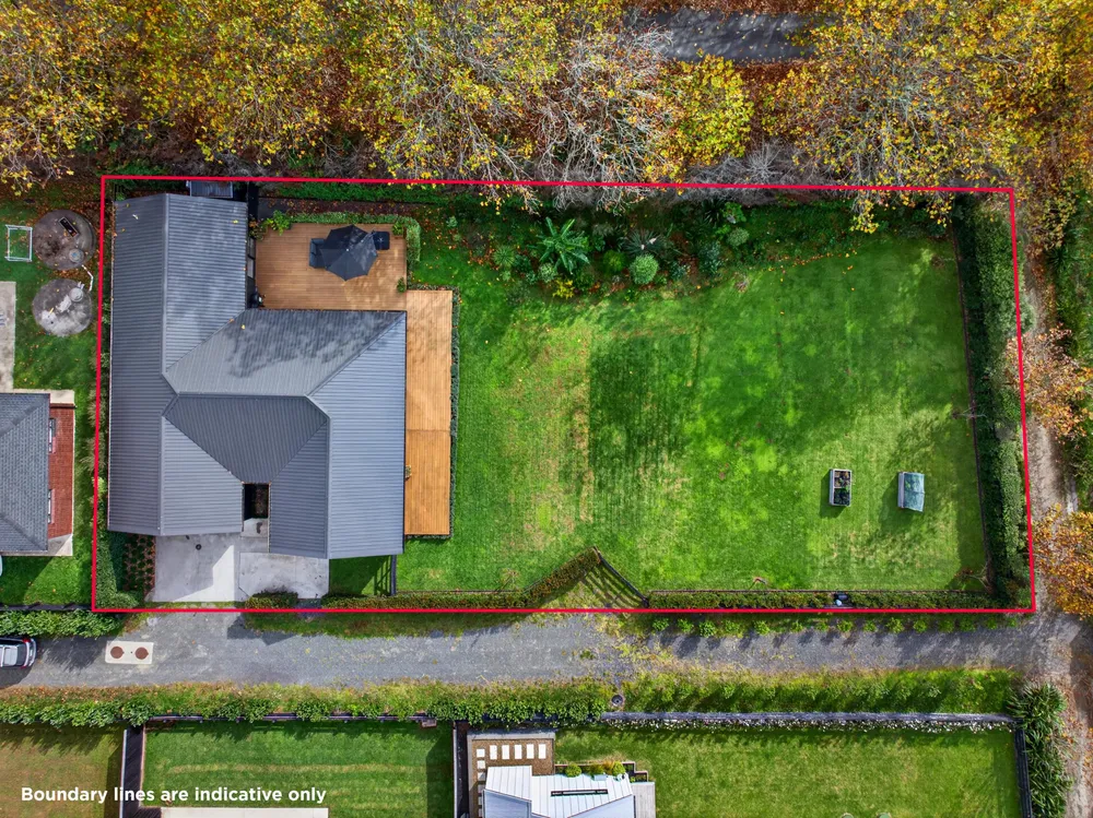 Photos of 122c Monument Road
