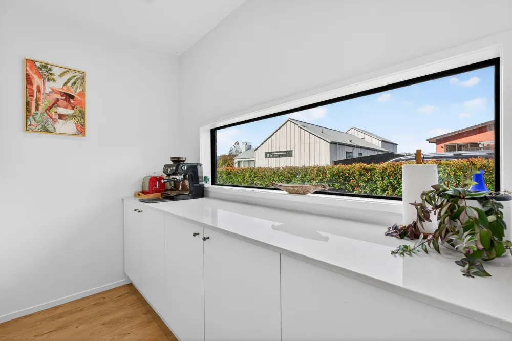 Photos of 122c Monument Road
