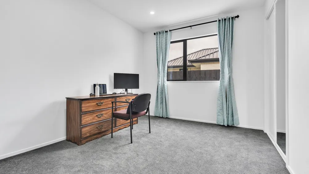 Photos of 27 Kirirua Avenue
