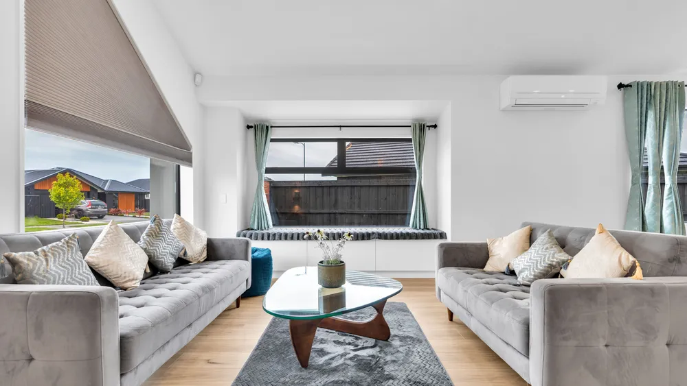 Photos of 27 Kirirua Avenue