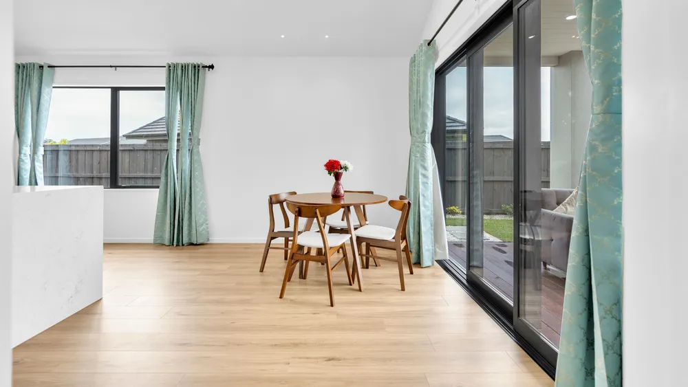 Photos of 27 Kirirua Avenue