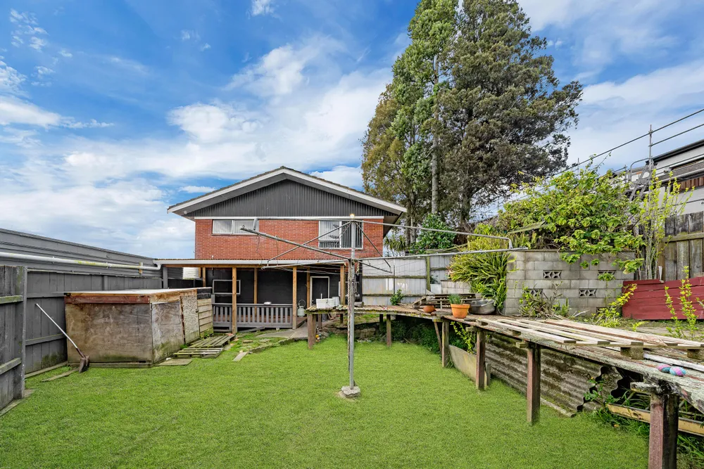 Photos of 83 Hillside Road