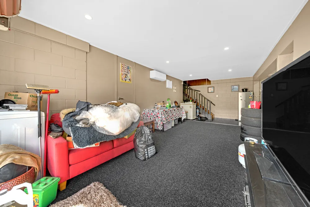 Photos of 83 Hillside Road