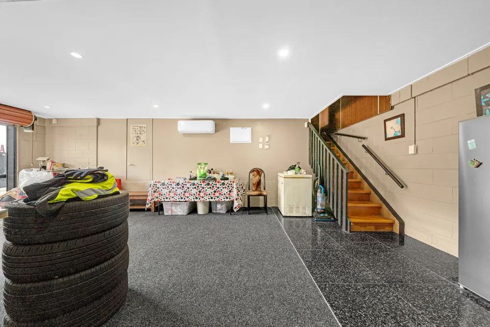 Photos of 83 Hillside Road
