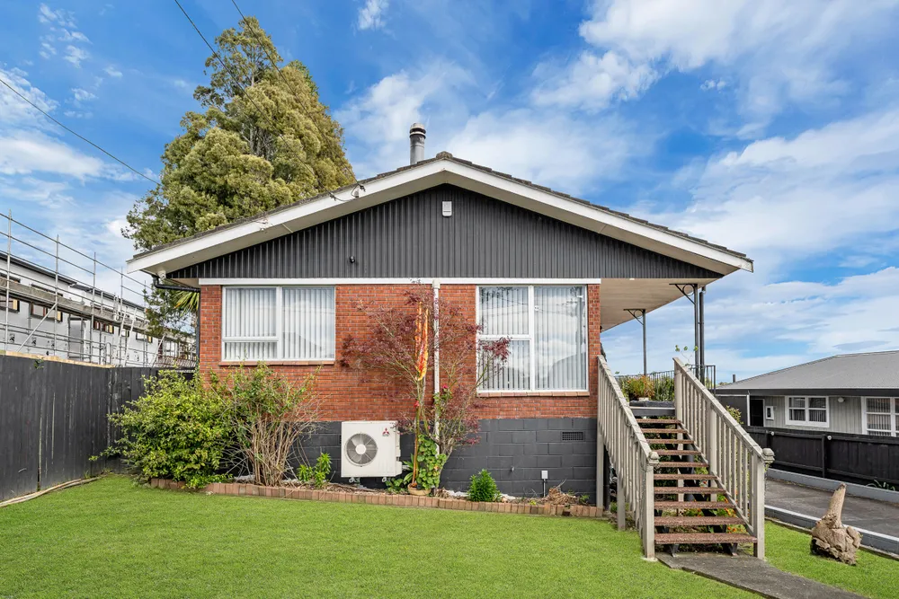 Photos of 83 Hillside Road