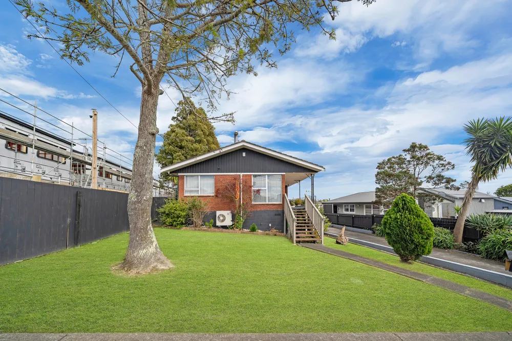 Photos of 83 Hillside Road