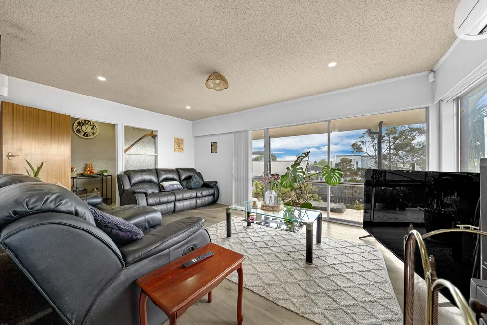 Photos of 83 Hillside Road