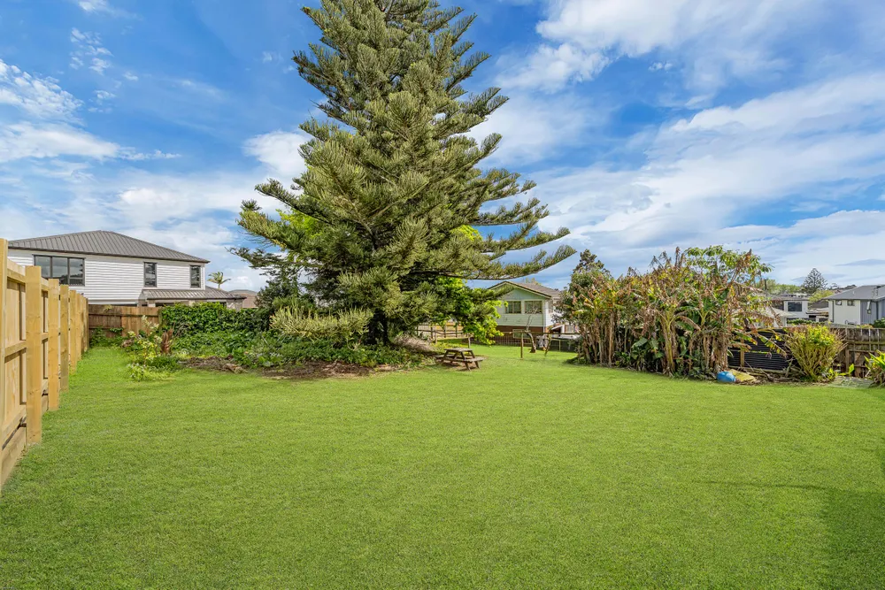 Photos of 83 Hillside Road