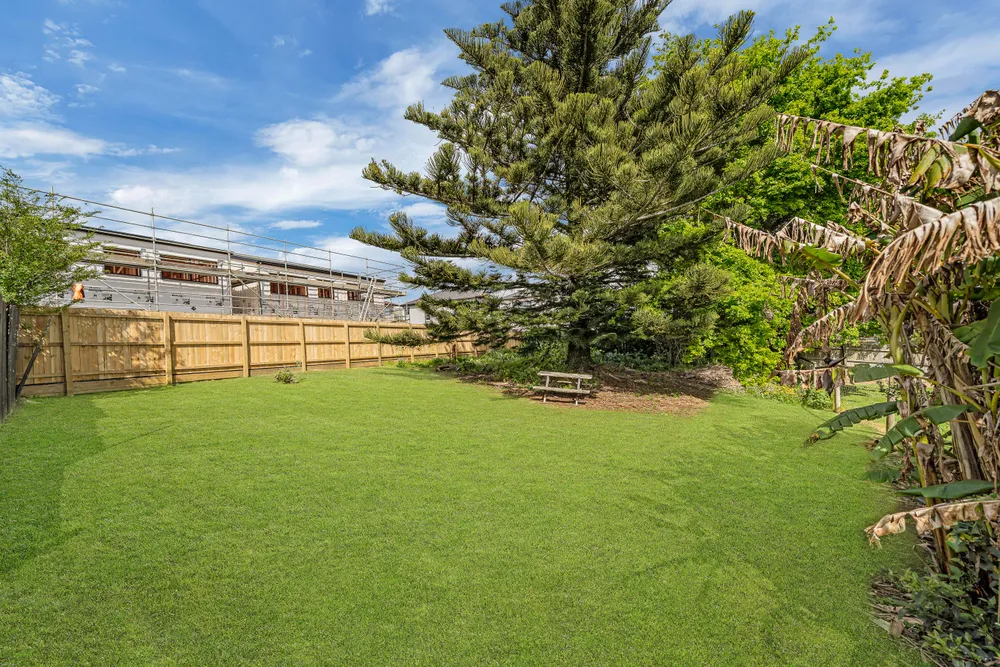 Photos of 83 Hillside Road