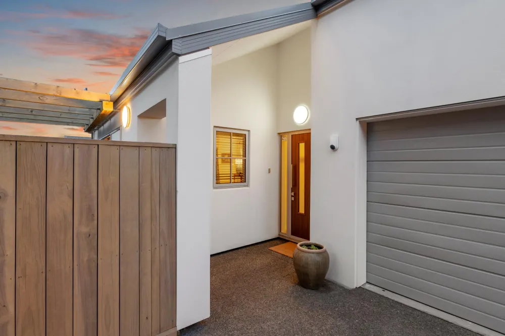 Photos of 74A Merivale Lane