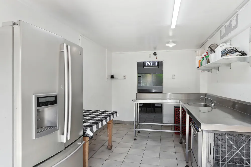 Photos of 1194 Huia Road