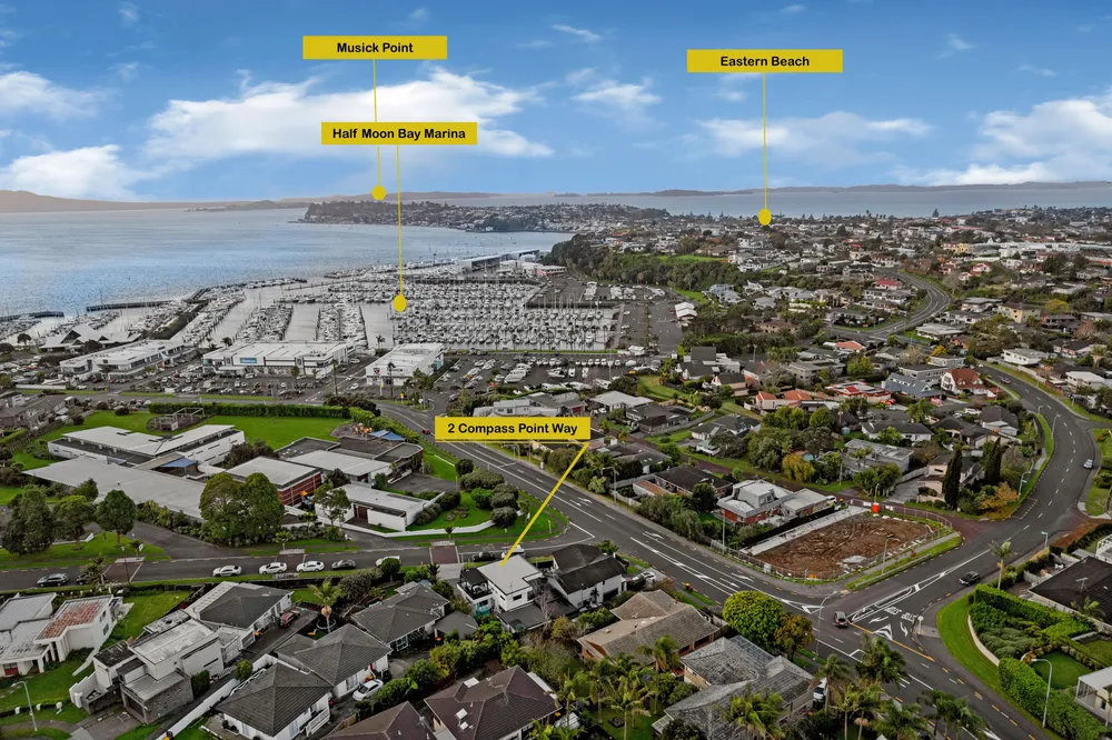 Photos of 2 Compass Point Way