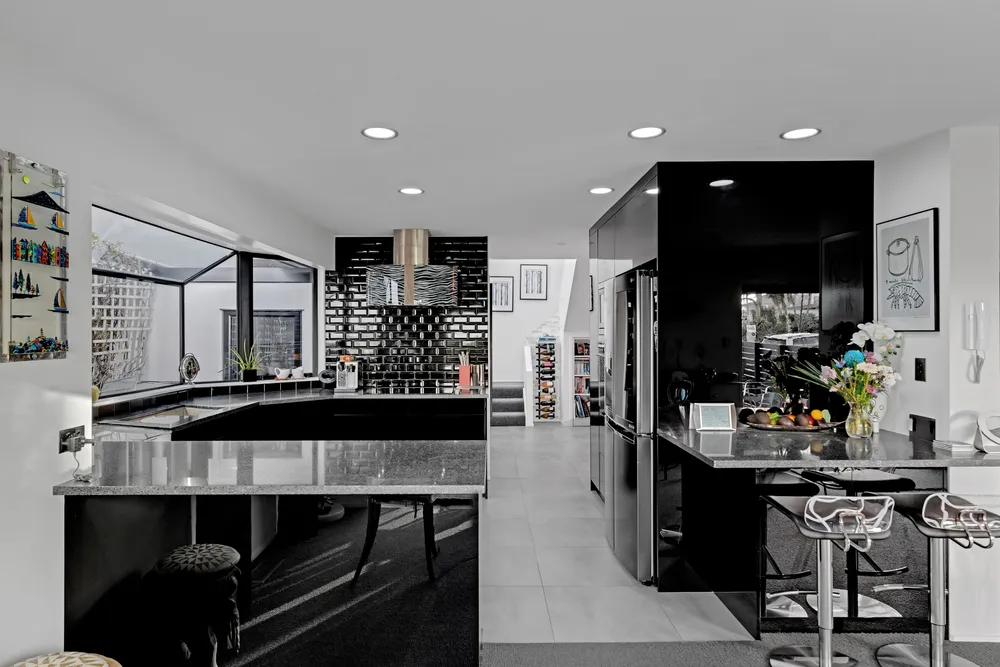 Photos of 2 Compass Point Way