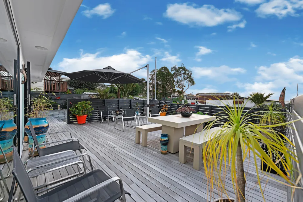 Photos of 2 Compass Point Way
