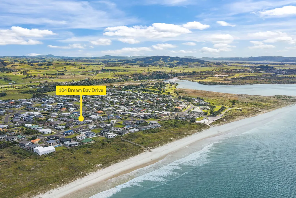 Photos of 104 Bream Bay Drive