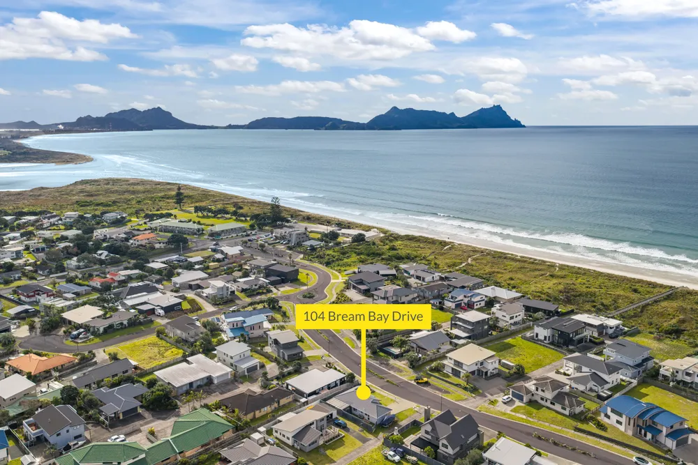 Photos of 104 Bream Bay Drive