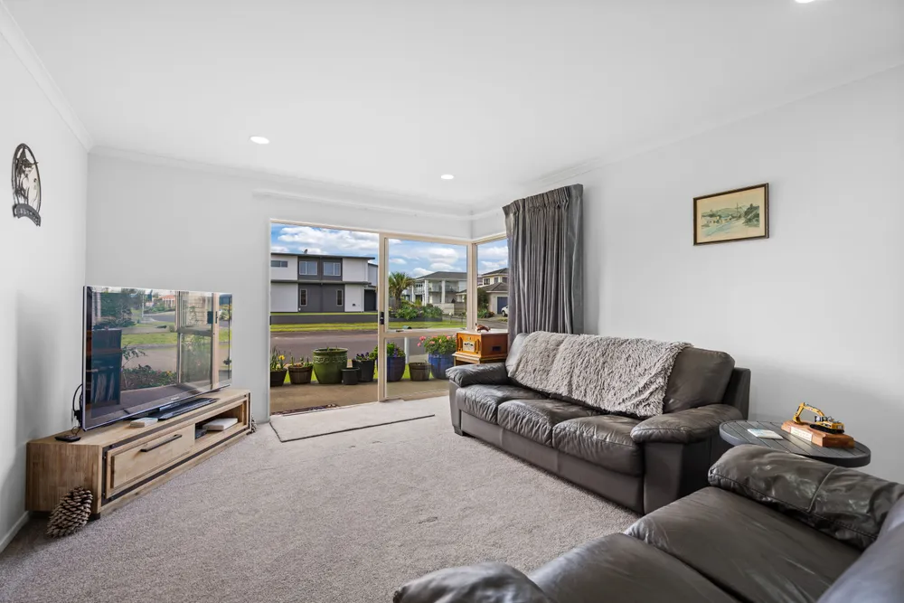 Photos of 104 Bream Bay Drive