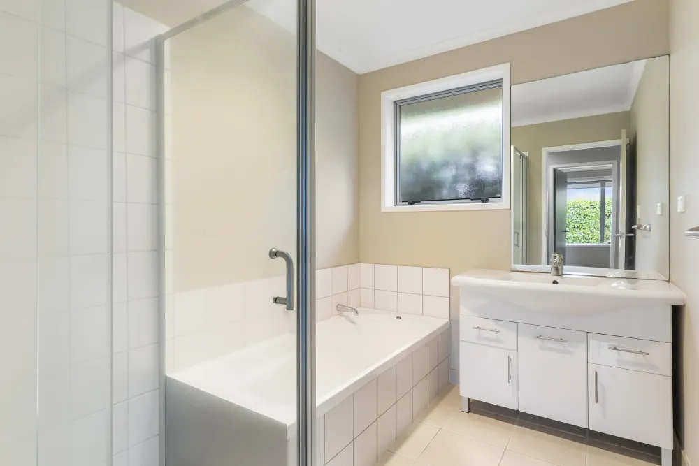 Photos of 4A Tuakau Road