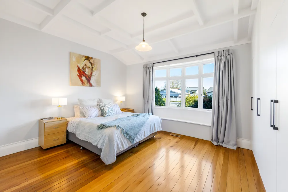 Photos of 34 Mewburn Avenue