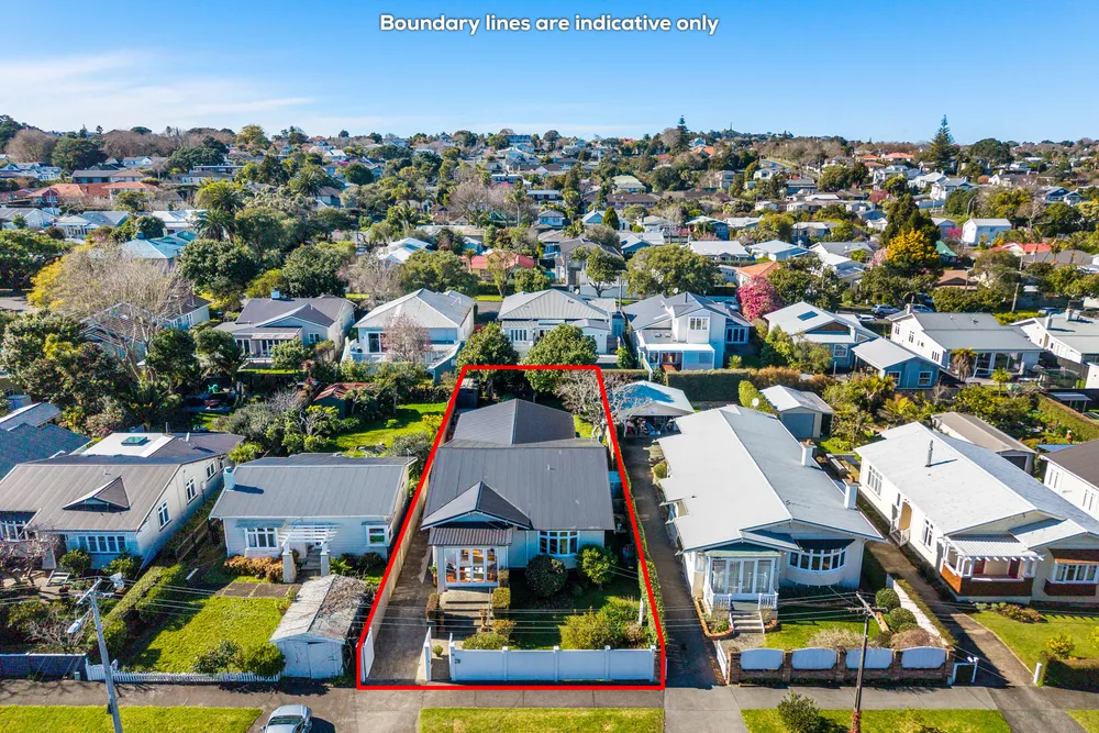 Photos of 34 Mewburn Avenue