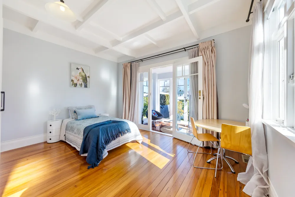 Photos of 34 Mewburn Avenue