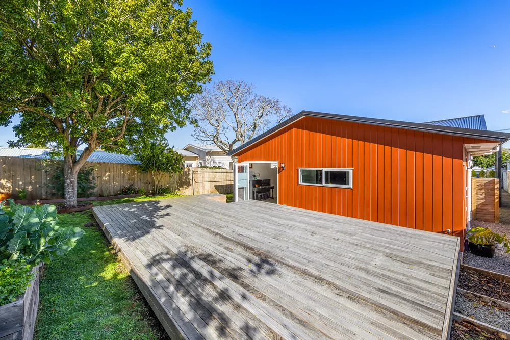 Photos of 34 Mewburn Avenue