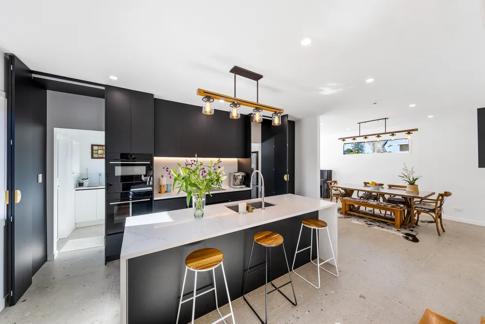 Photos of 34 Mewburn Avenue