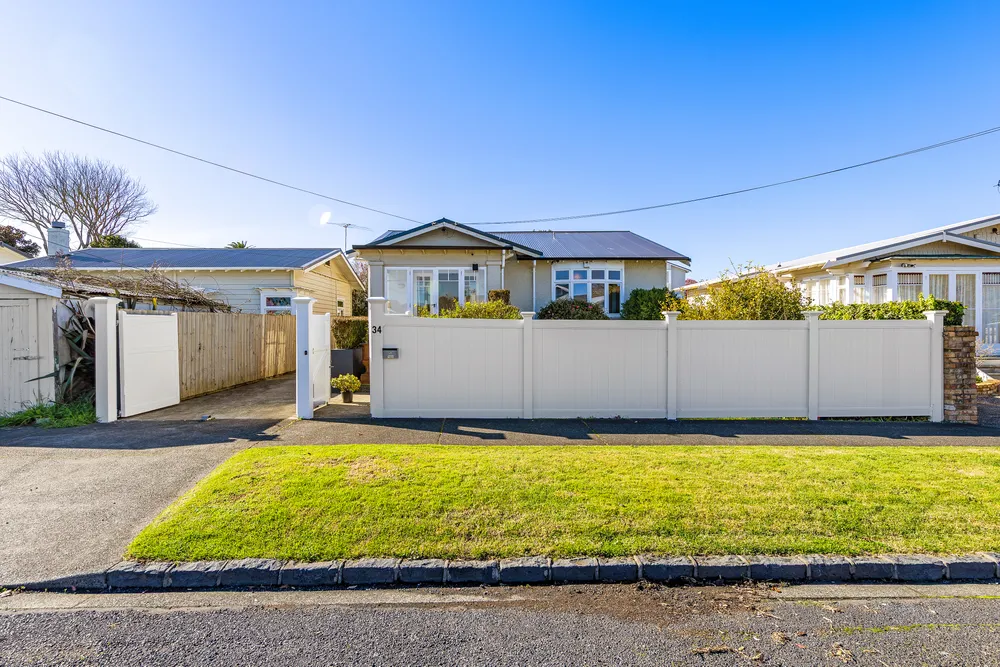 Photos of 34 Mewburn Avenue