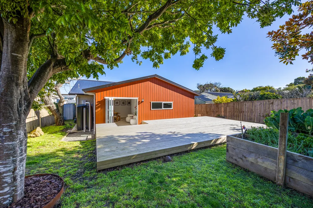 Photos of 34 Mewburn Avenue