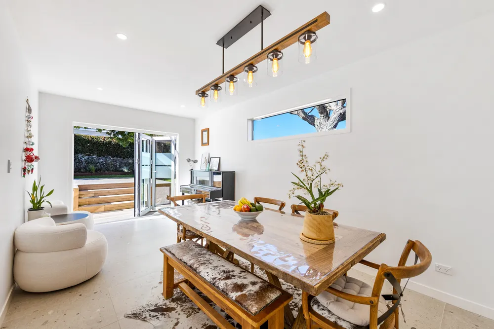 Photos of 34 Mewburn Avenue