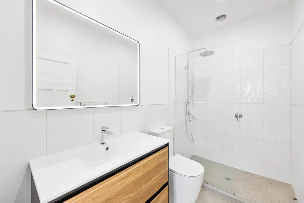 Photos of 34 Mewburn Avenue