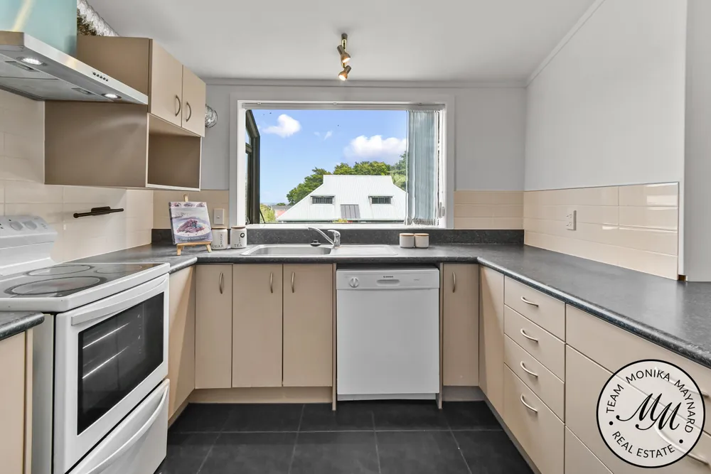 Photos of 67 Calluna Crescent