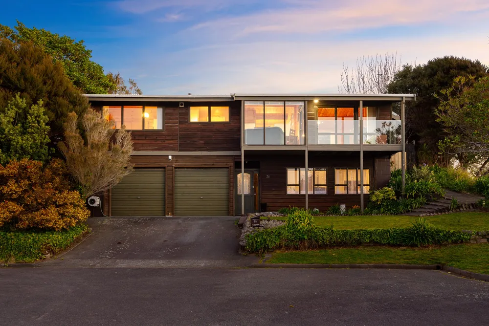 Photo of 25 James Cook Drive, Whitby