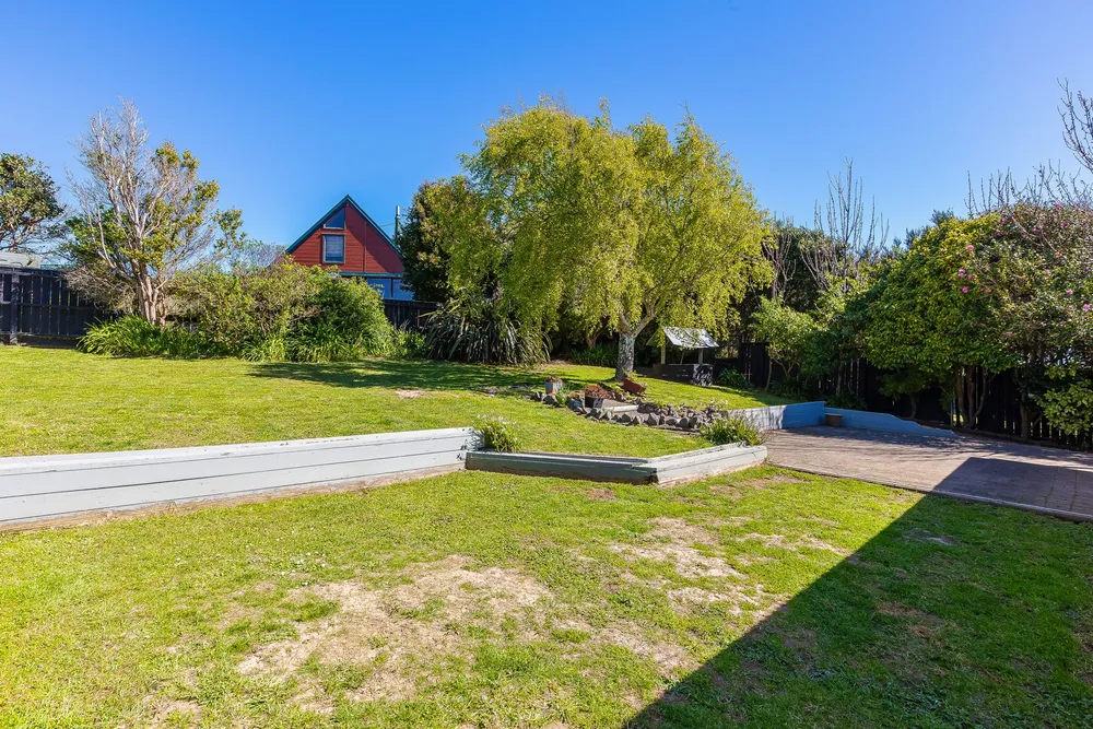 Photos of 25 James Cook Drive