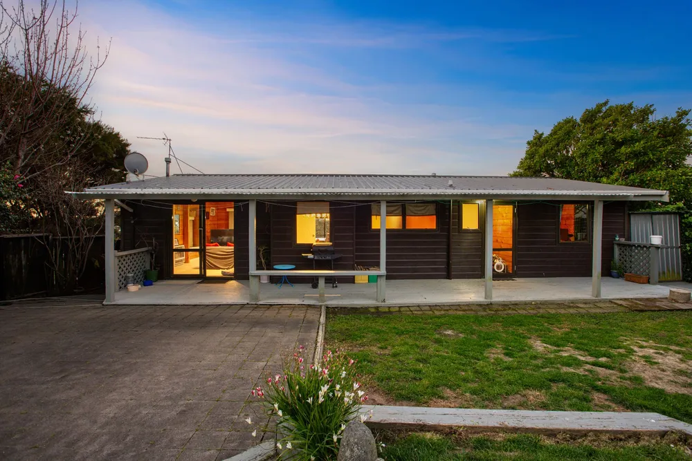 Photos of 25 James Cook Drive