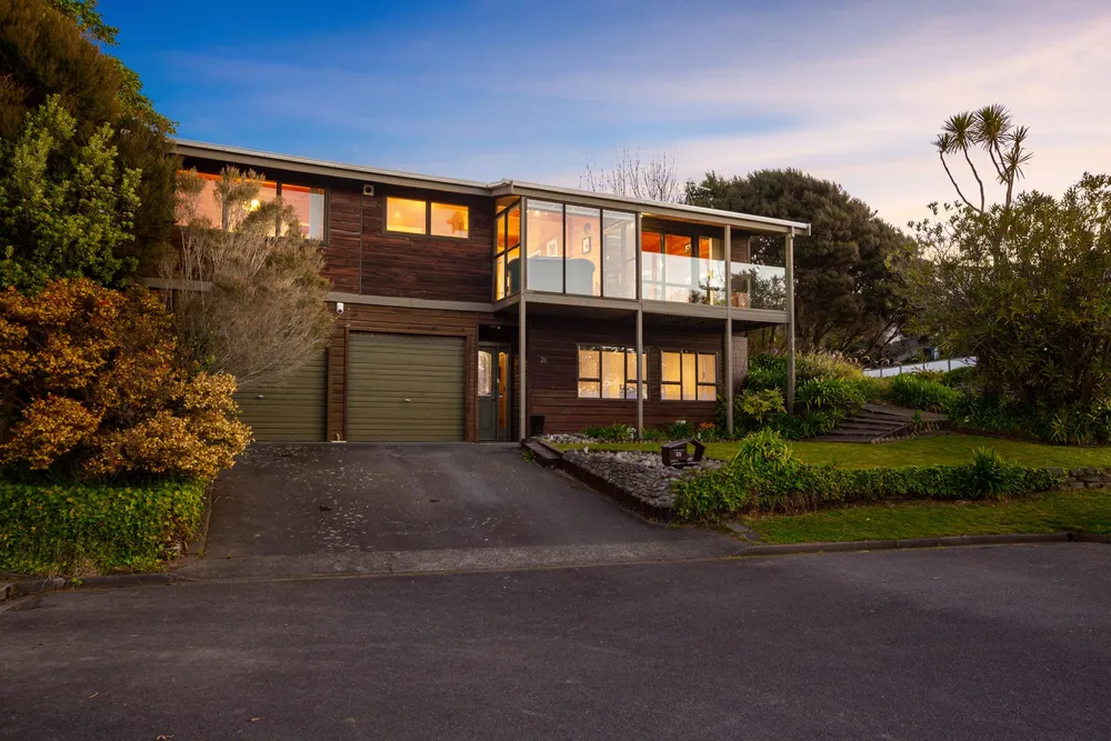 Photos of 25 James Cook Drive